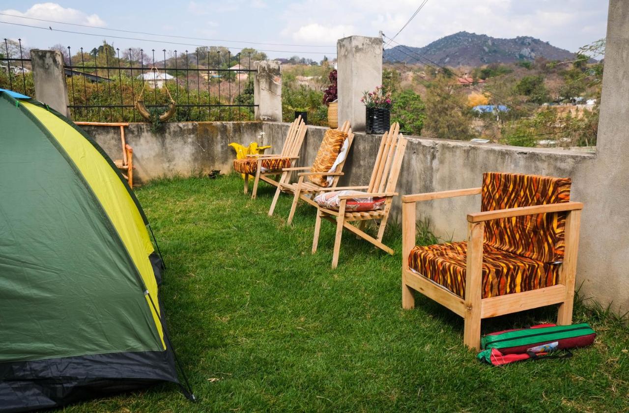 Emmy'S Backpackers Hostel Iringa Buitenkant foto