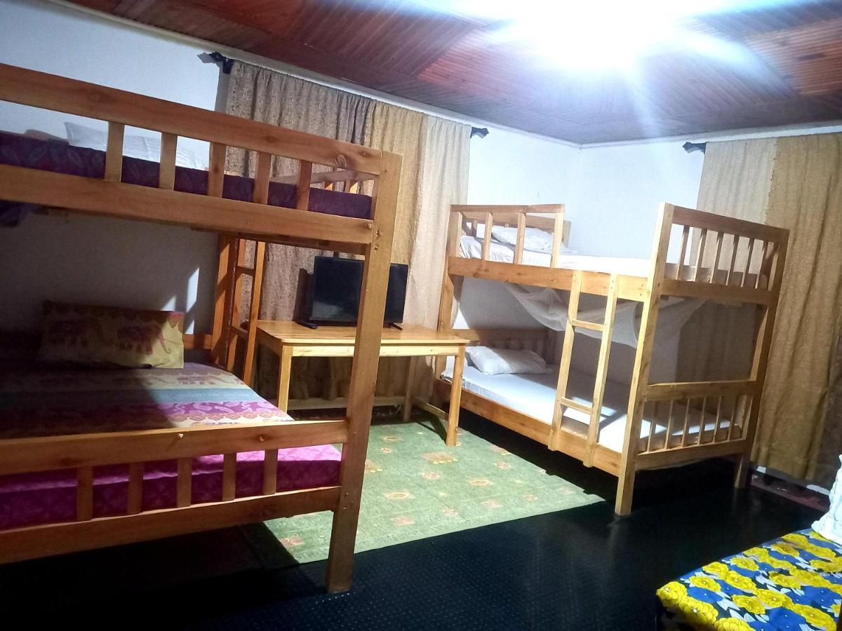 Emmy'S Backpackers Hostel Iringa Buitenkant foto